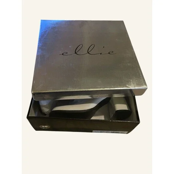 Ellie 3" White Patent Gogo Costume Knee Boots Women’s Size 7 New in Box Zipper - Picture 8 of 9